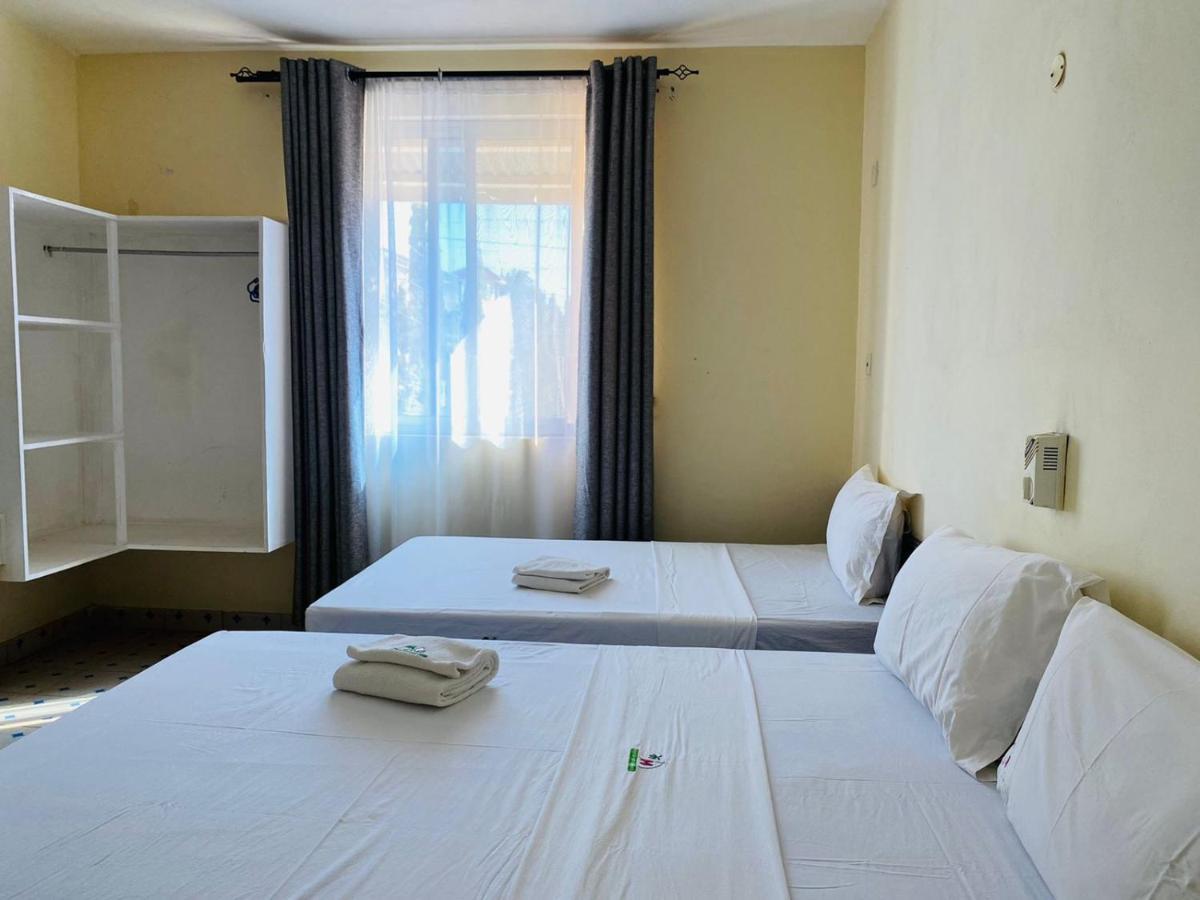 Merry Villa Hotel & Apartments Момбаса Екстериор снимка